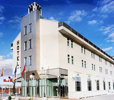 Hotel Ciudad De Fuenlabrada Bagian luar foto