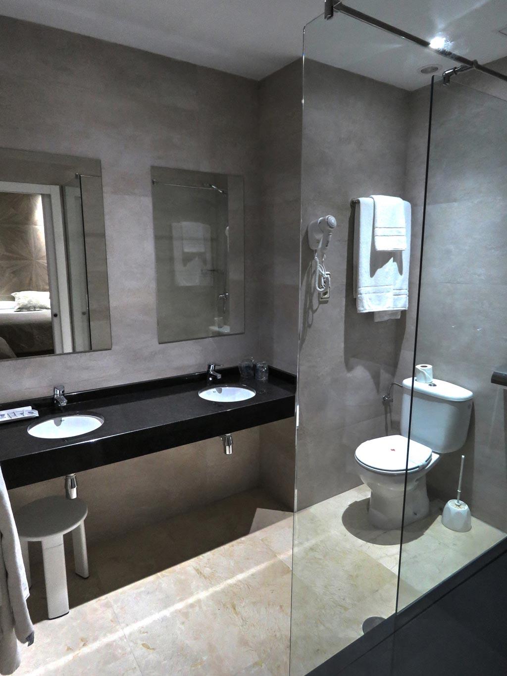 Hotel Ciudad De Fuenlabrada Bagian luar foto