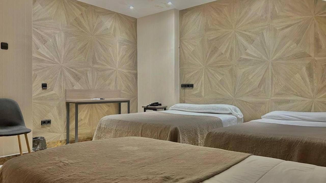 Hotel Ciudad De Fuenlabrada Bagian luar foto