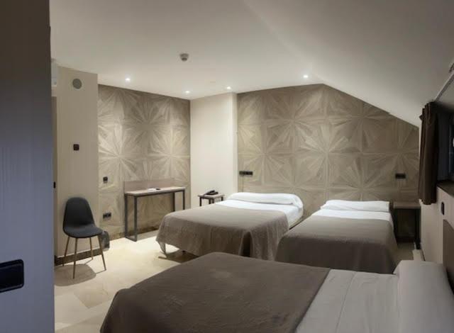Hotel Ciudad De Fuenlabrada Bagian luar foto