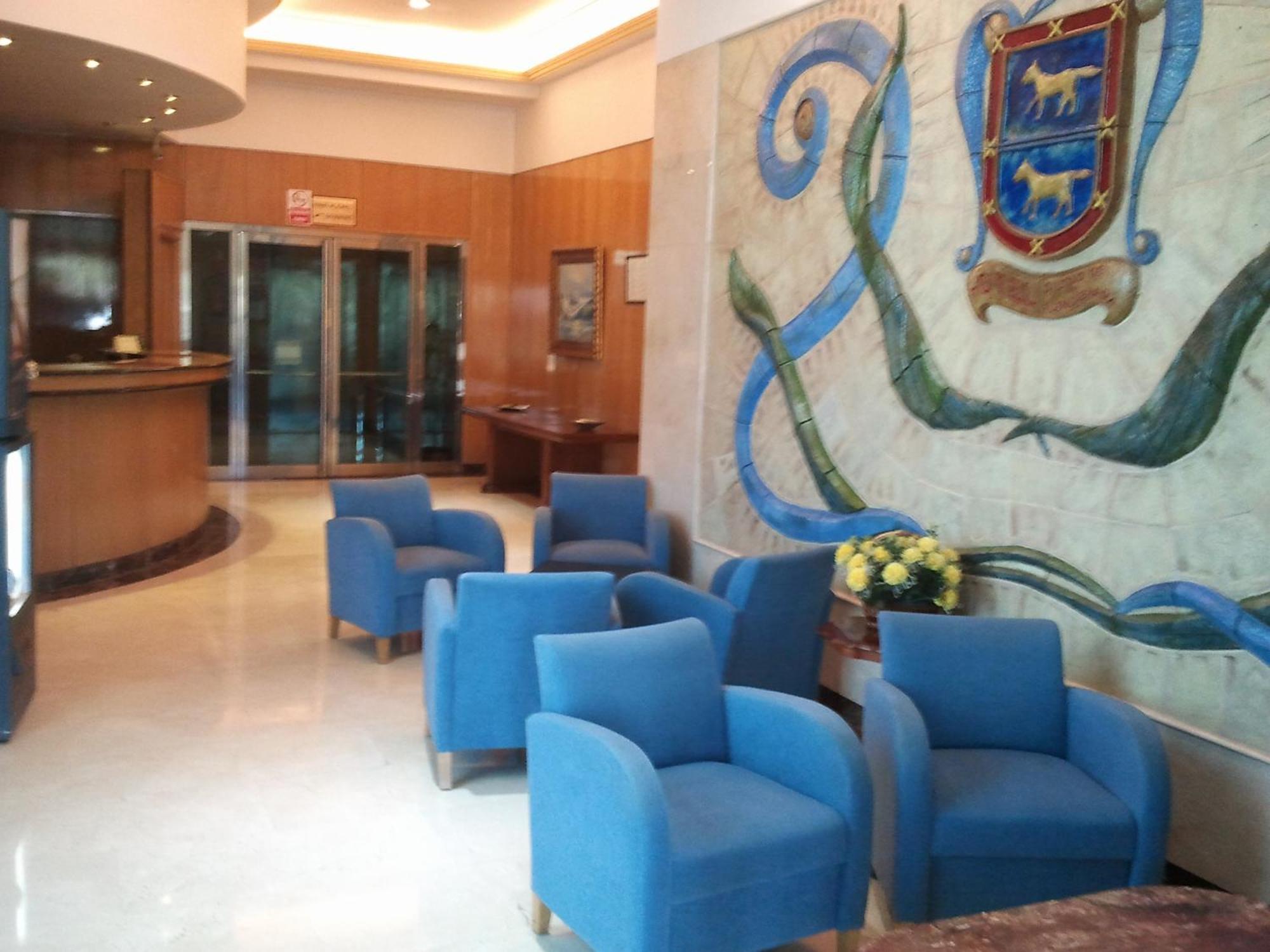 Hotel Ciudad De Fuenlabrada Bagian luar foto