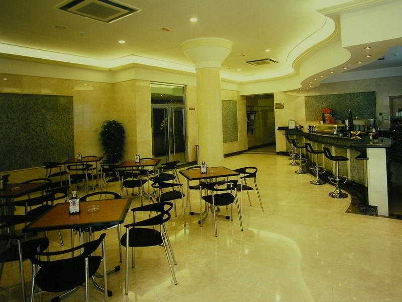 Hotel Ciudad De Fuenlabrada Bagian luar foto