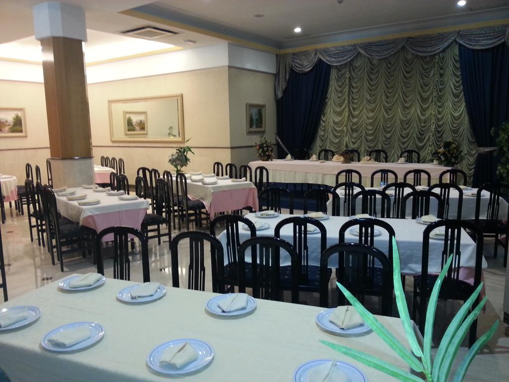 Hotel Ciudad De Fuenlabrada Bagian luar foto